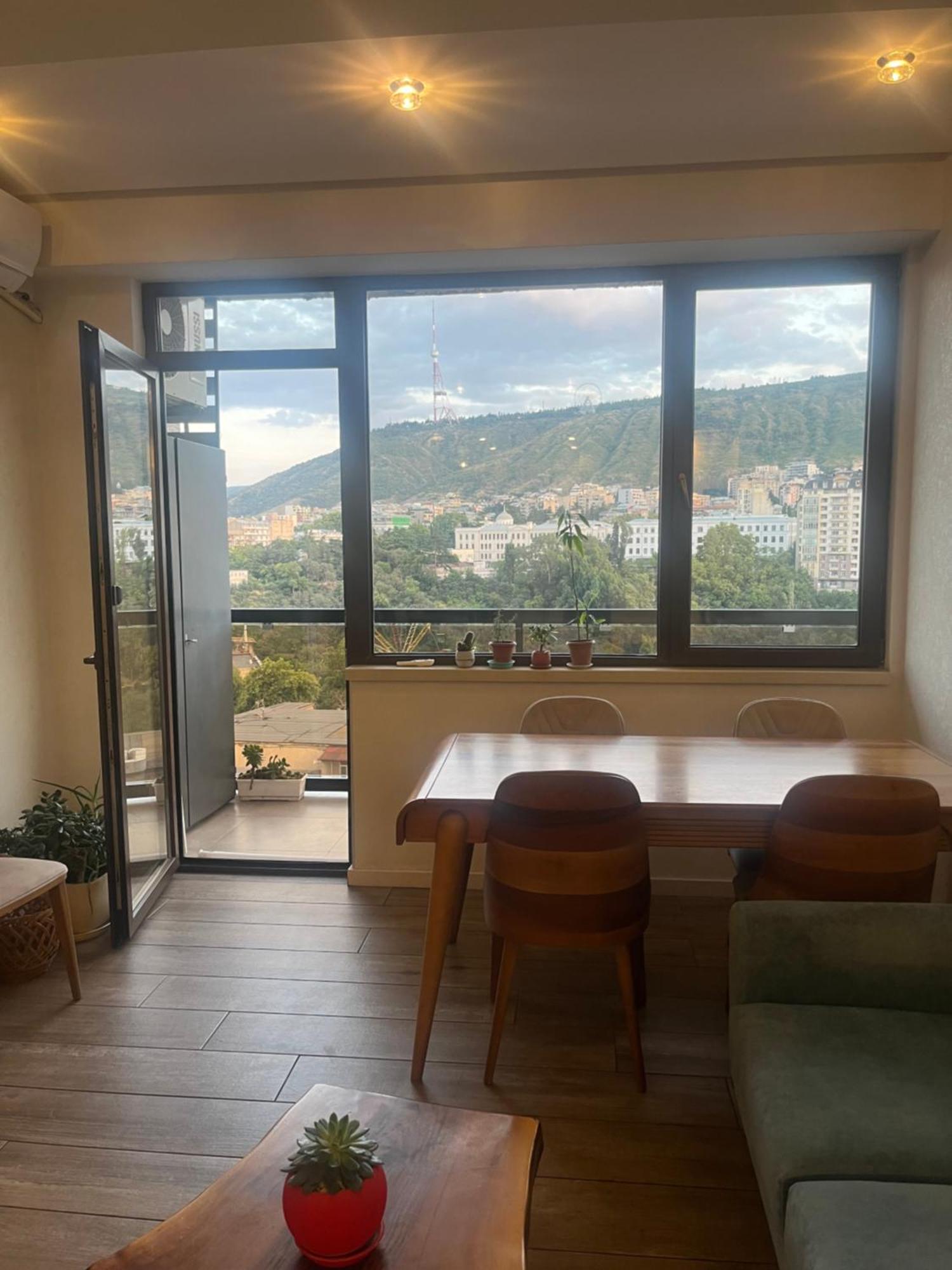 Panorama Khiliani Leilighet Tbilisi Eksteriør bilde