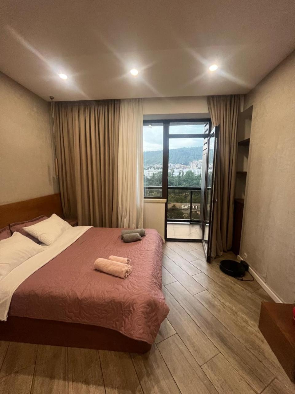 Panorama Khiliani Leilighet Tbilisi Eksteriør bilde